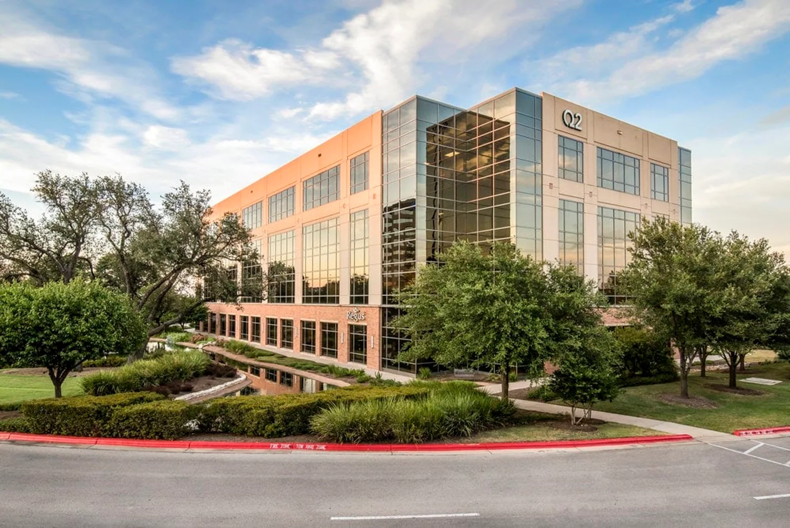 Aspen Lake commercial real estate website and virtual tour